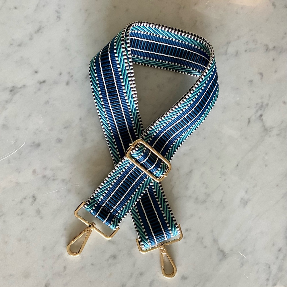 Stylish Blue and Green Crossbody Bag Strap
